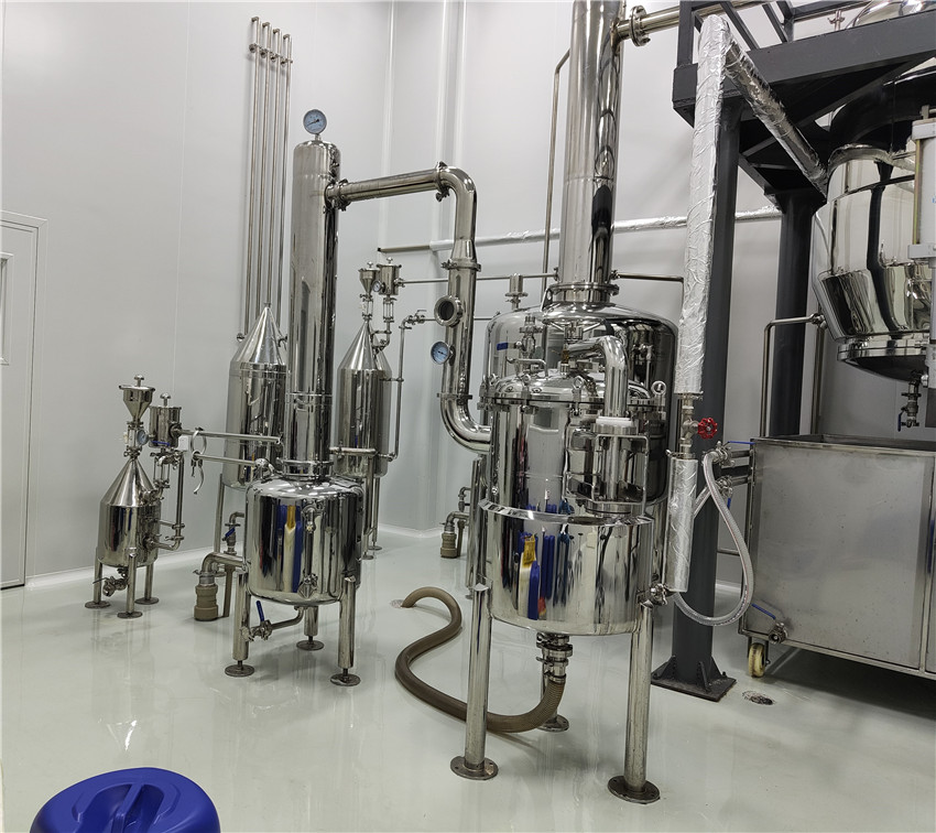 7.1.3 200L distillation machine  (1).jpg